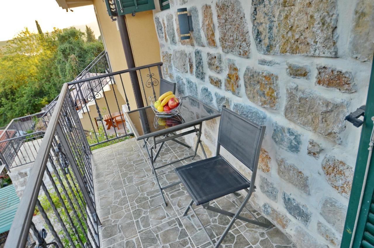 Apartments Lux S Tivat Dış mekan fotoğraf