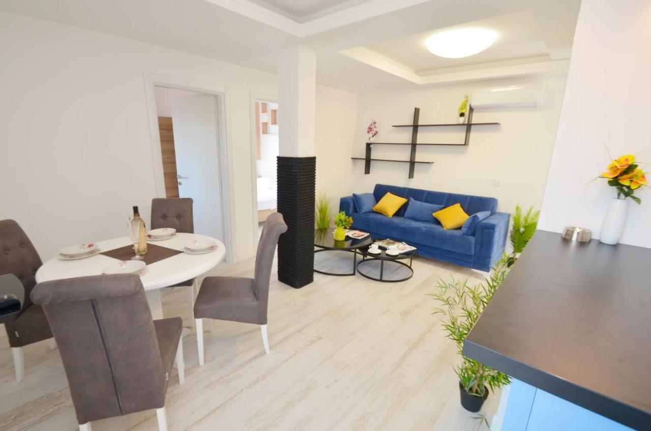 Apartments Lux S Tivat Dış mekan fotoğraf